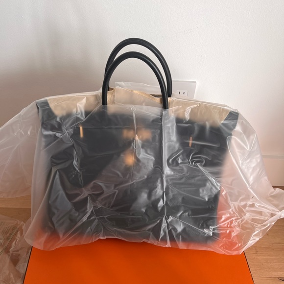 Hermes BERKIN 40 Togo GOLD Hardware - Picture 11 of 12